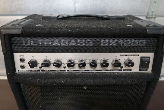 Behringer Ultrabass BX1200