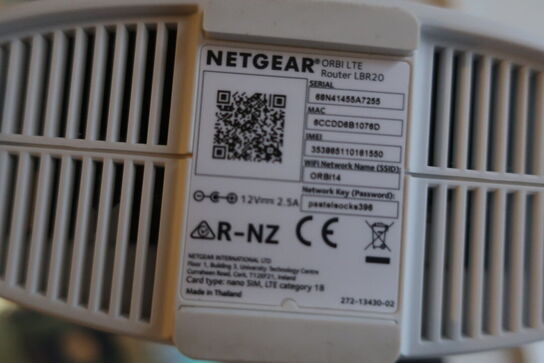 Router NETGEAR ORBI LTE, LBR20