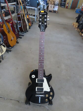 Guitar EPIPHONE LES PAUL 100 inkl. stativ