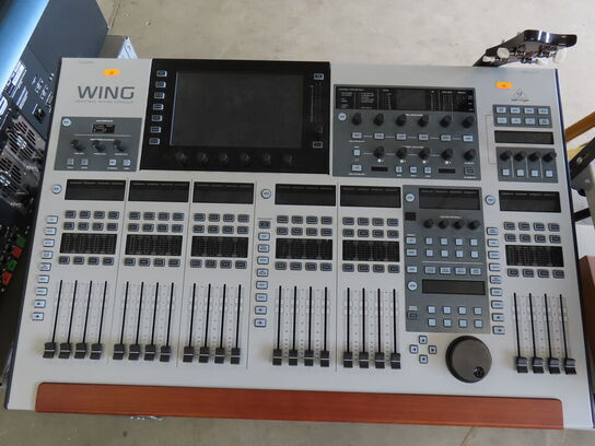 Digital Mixer BEHRINGER WING