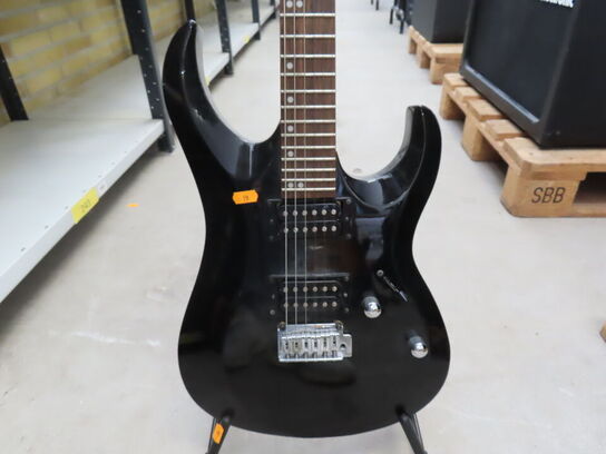 Guitar CORT X2 inkl. Stativ