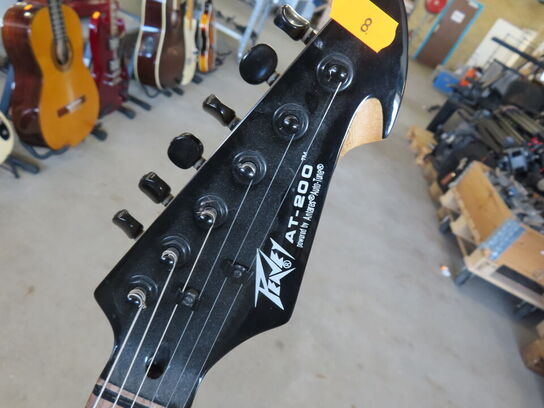 Guitar REAVEY AT-200 inkl. stativ