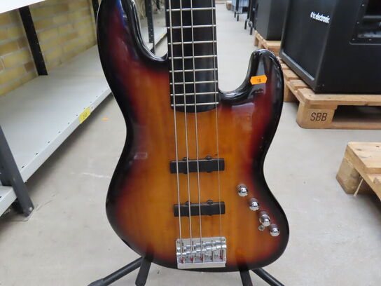 Bas 5 strenget SQUIER by FENDER inkl. Stativ
