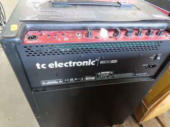 Bas Forstærker - TC ELECTRONIC BG250-115