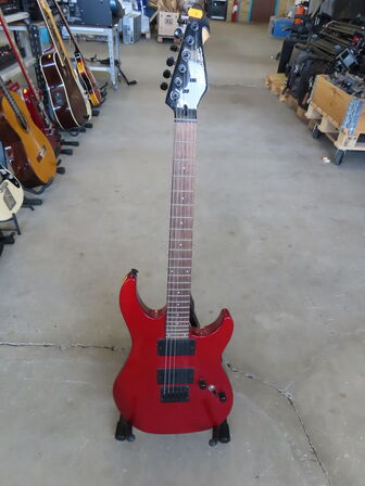 Guitar REAVEY AT-200 inkl. stativ