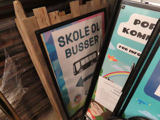 Klapstole samt skilte