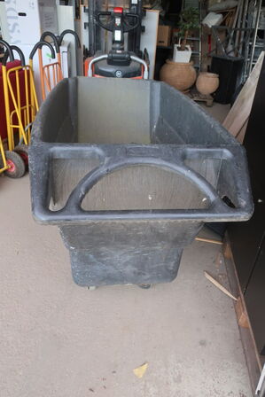 Transportkar RUBBERMAID