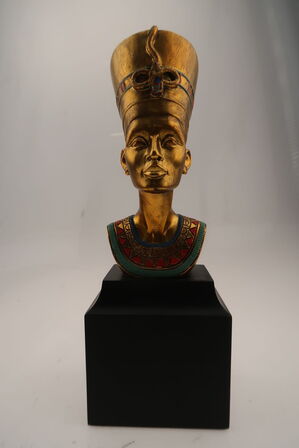 Replika figur Queen Nefertiti