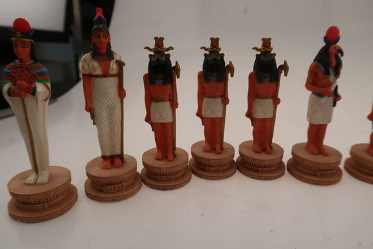 14 stk. egyptiske figurer