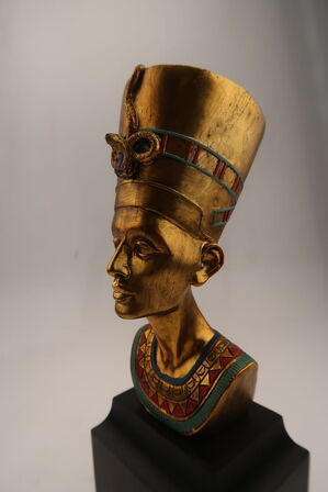 Replika figur Queen Nefertiti