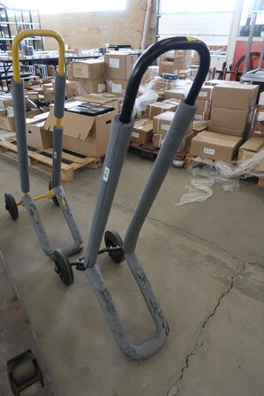 Chair trolleys, pallet lifts and plate dogs