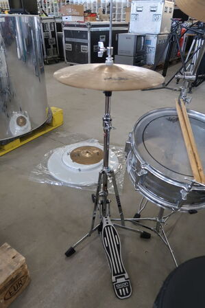 Drum Kit MAXWIN / PEARL / PAISTE