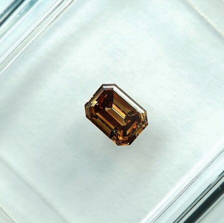 Diamant - 0,30 ct. - Cognac farvet - Smaragdskåret - SI2