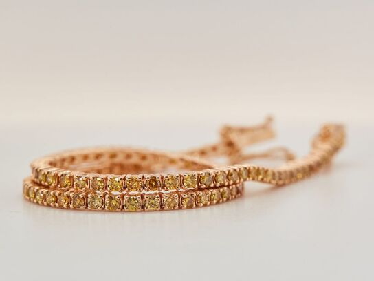 Tennisarmbånd Naturlige Fancy Intens Gul / Orange diamanter 1.95 ct. 14 karat guld.