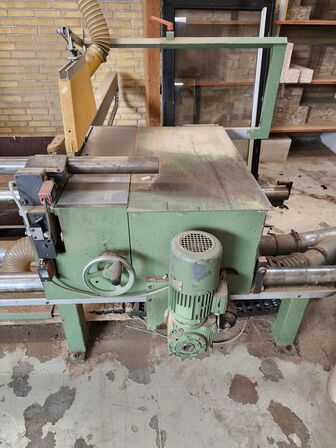 Parralelsav EIMA model 120