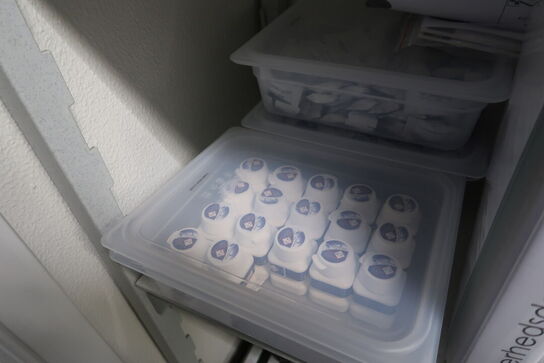 Reol CAMBRO (med indhold)