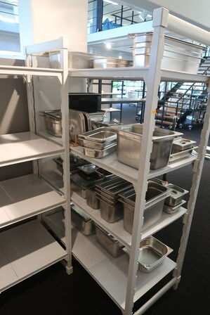 2 stk. reoler CAMBRO (uden indhold)