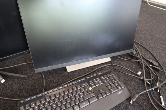 2 stk. skærme HP og SAMSUNG samt tastaturer og mus