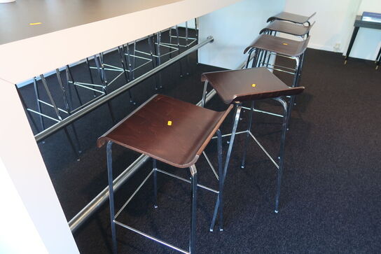 Højbord med 11 stk. barstole