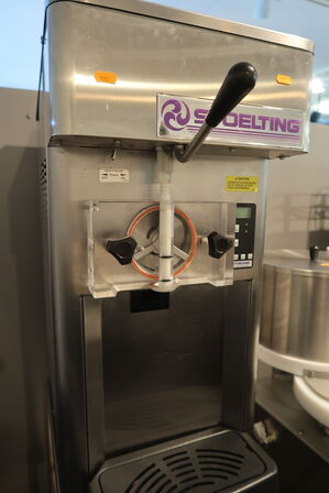 Softicemaskine STOELTING E111X-302I-A (udstilingsmodel)