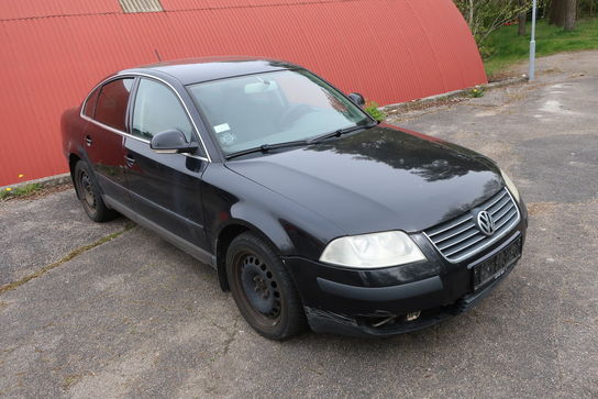 Personbil VOLKSWAGEN PASSAT 1,9 TDI MAN LIMOUSIN (momsfri)