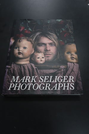 Bog "MARK SELIGER PHOTOGRAPHS"