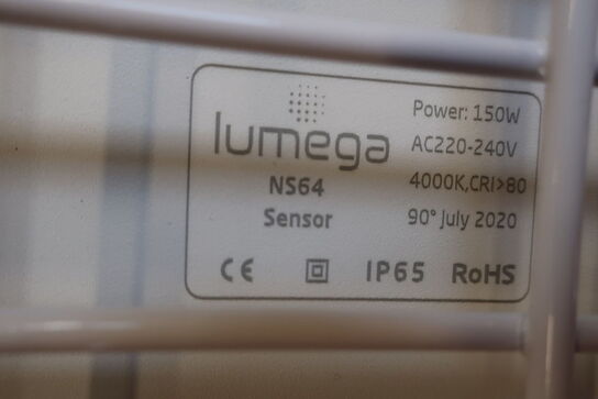 Lampe med sensor LUMEGA NS64