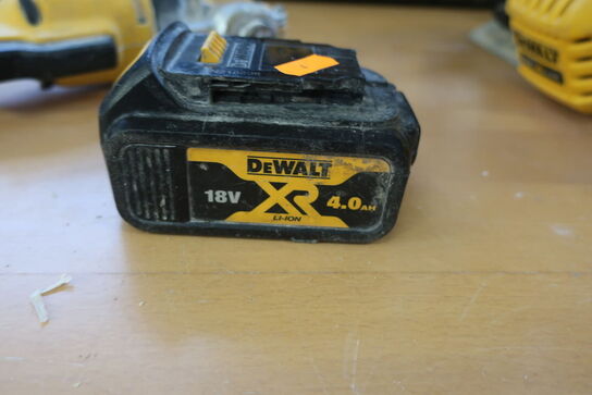 6 stk. maskiner Dewalt med 2 kasser