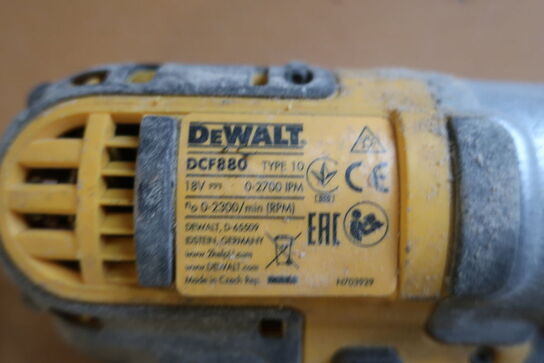 6 stk. maskiner Dewalt med 2 kasser