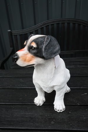 Siddende Jack Russel H34 cm.