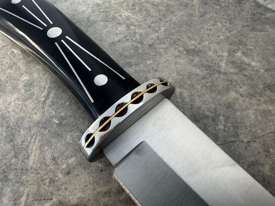 Jagtkniv Eclipse – Sort Pakkawood