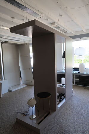 3 stk. butiksinventar uden indhold