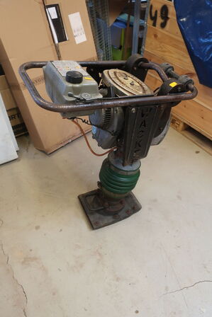 Jordloppe WACKER BS60Y