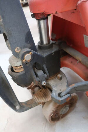 Palleløfter, kort model 2000kg