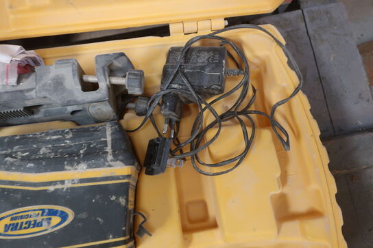 Linjelaser SPECTRA PSECISION LT56
