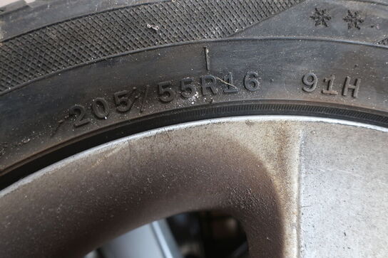 3 stk. dæk med fælge 205/55R16