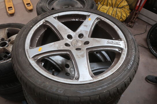 4 stk. dæk med fælge DELINTE 245/40ZR20 99W XL