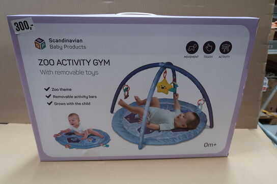 1 stk. Scandinavian Baby Products Aktivitetsstativ med 5 stykker legetøj - GYM