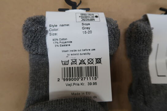 16 pk. PetitLux Strømper Soya Grey 3-pak - Str. 18-20