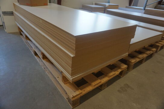 4 paller MDF/bagplader 