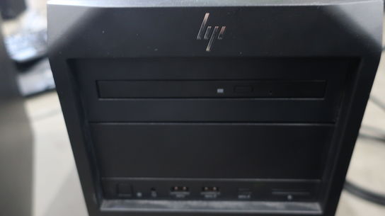 Computer HP Z2 i7 - 16 GB RAM - 240 GB SSD