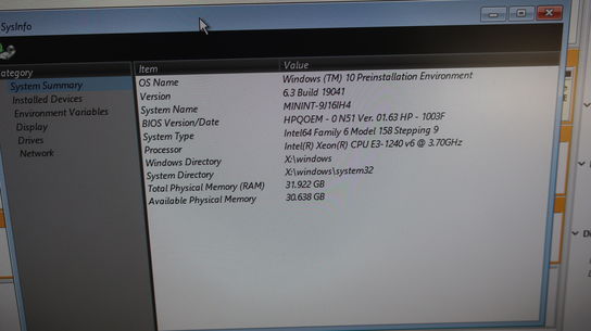 Stationær computer HP Z240 Xeon E3 - 32 GB RAM - 240 SSD - Quadro P2000