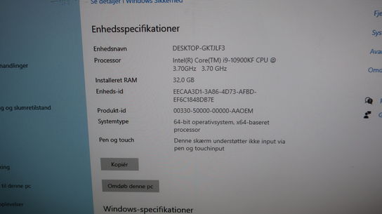 Stationær computer i9 - 32 GB RAM - 500 GB SSD - Quadro P2200