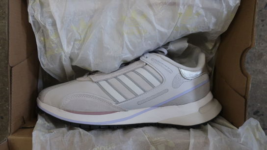 Sneakers ADIDAS Valerance str.: 42 2/3