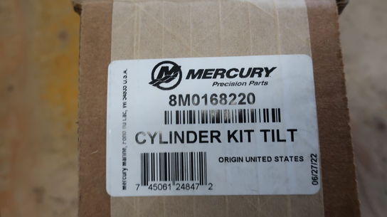 Cylinder Kit Tilt MERCURY 8M0168220