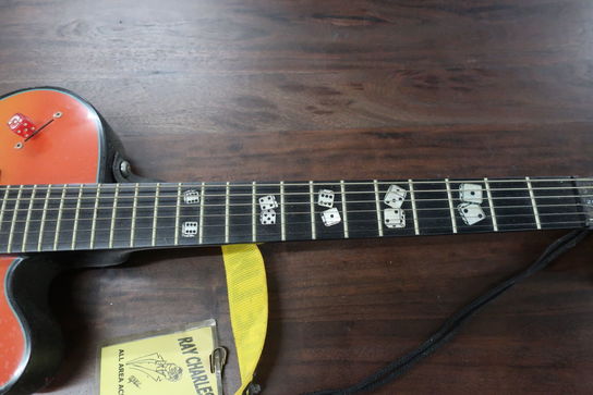 Semi-akustisk guitar EPIPHONE Flamekat