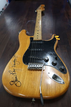 Signeret el-guitar FENDER Stratocaster USA (ca. 1980)  "Stevie Ray Vaughan"