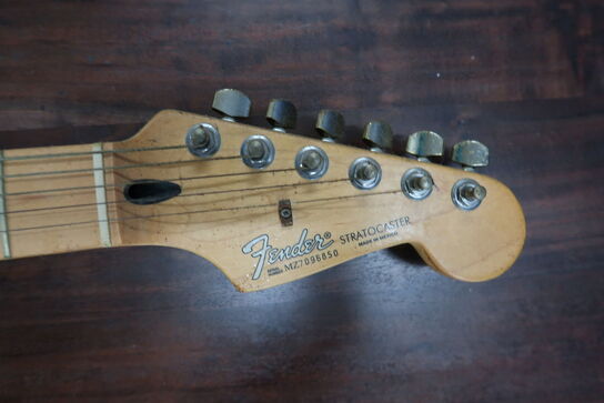 Signeret El-guitar FENDER Stratocaster (Mex) "Eric Clapton"