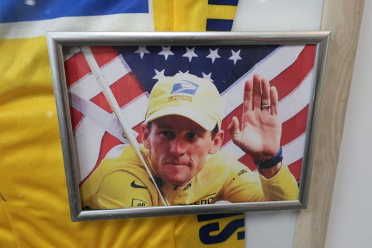 Signeret trøje "Lance Armstrong"