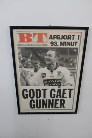 Avisforside B.T. 1998 "Godt gået Gunner"